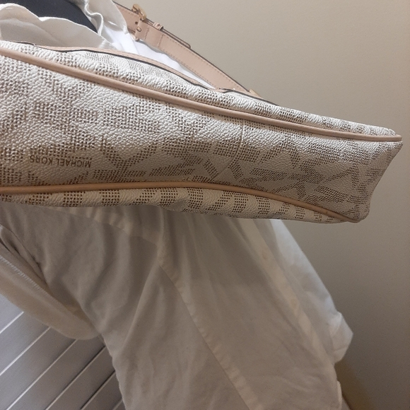 Michael kors handbag MK bags - Picture 8 of 16